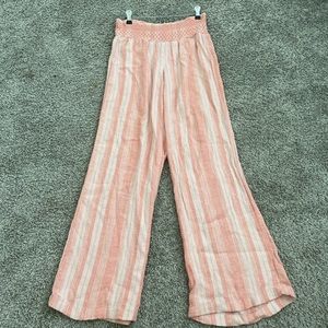 Coral/peach flowy high-waisted beach pants!